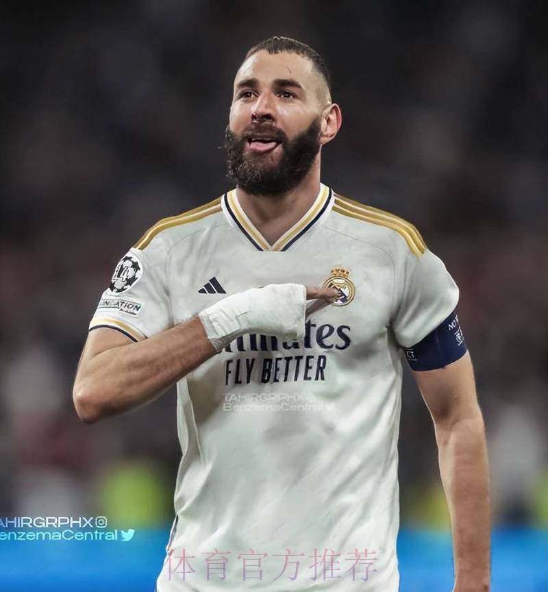 巴黎考虑23年夏签本泽马 届时他与皇马合同将到期