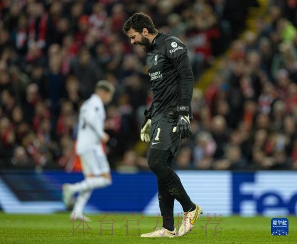 阿斯:本泽马缺席的比赛中 维尼修斯效率也变低 阿斯:本泽马缺席的比赛中 维尼修斯效率也变低